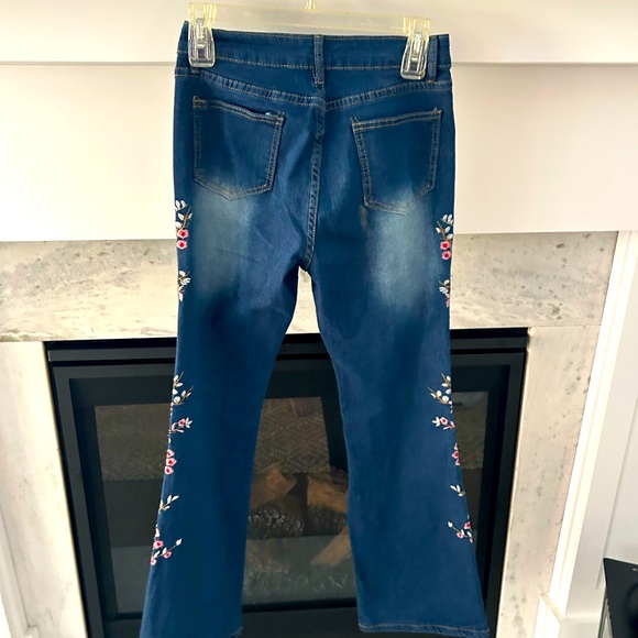 Gorgeous Embroidered Bootcut Jeans - Picture 2 of 11